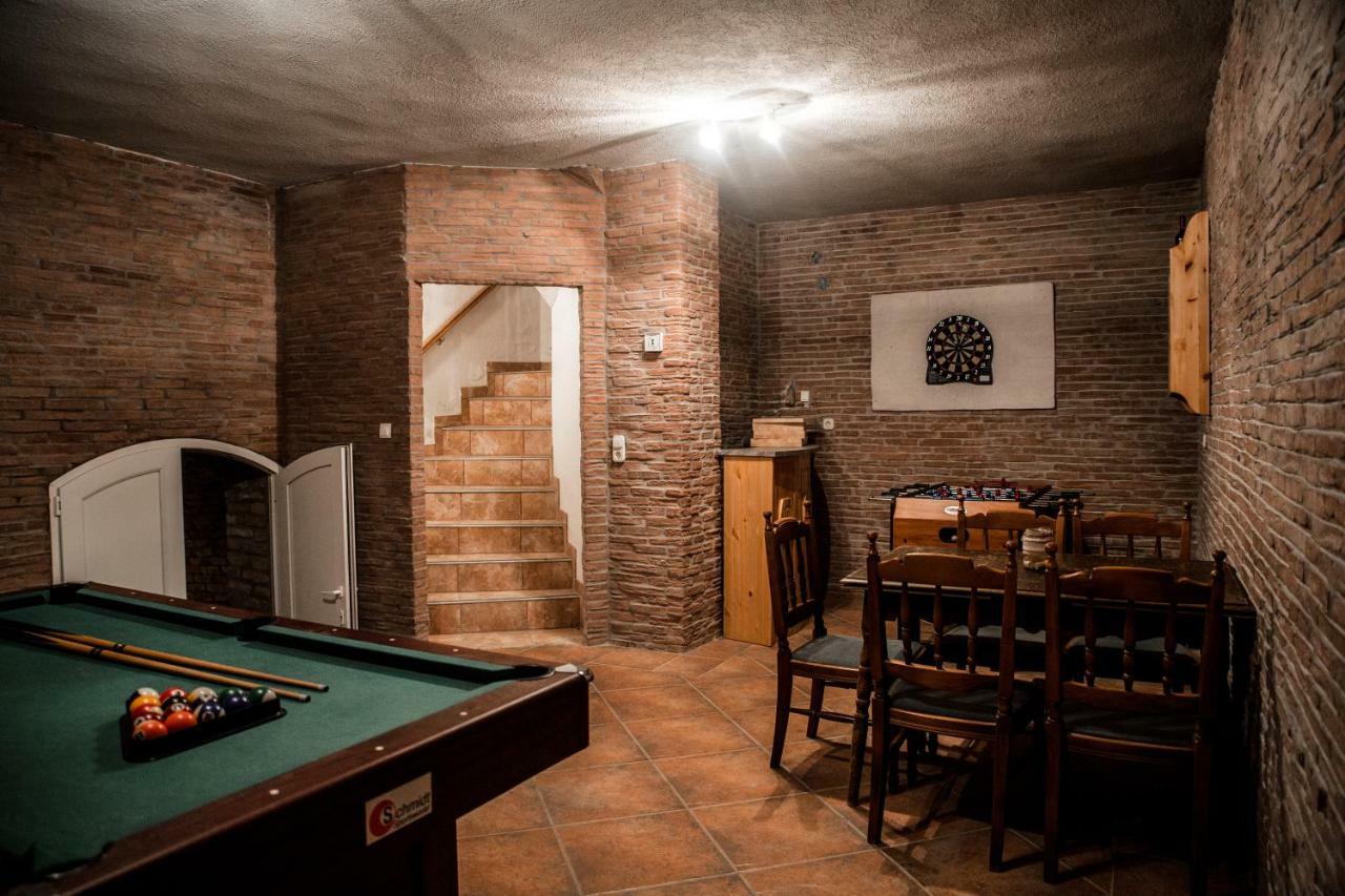 Berger Pince-vendégház, Hajósi pincék Exterior foto